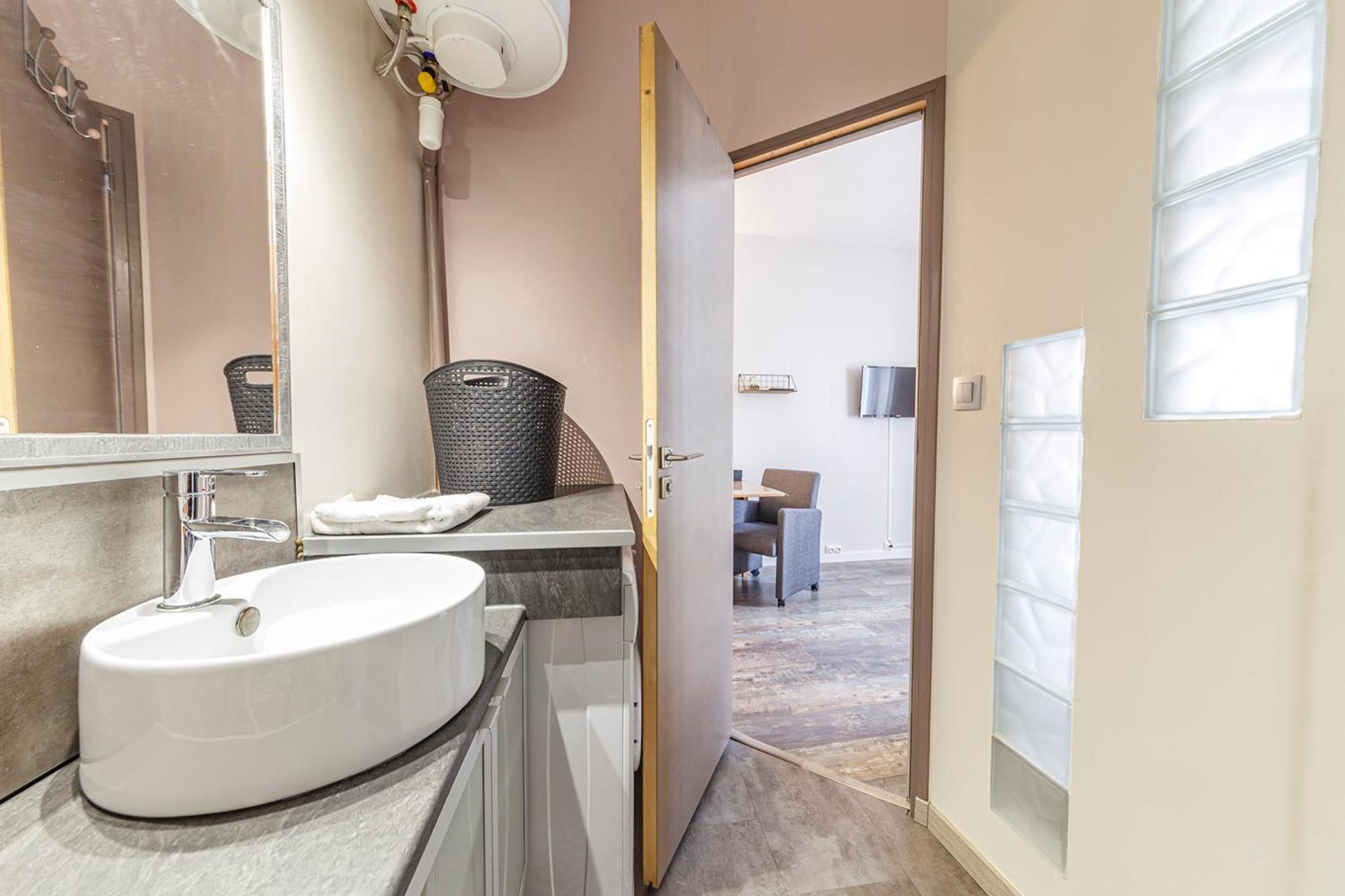 Apartmán Le Garnier - Studio Au Coeur De La Doutre Angers Exteriér fotografie